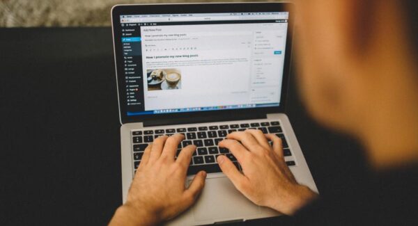 Social Media in the Workplace Course - BOTI training course